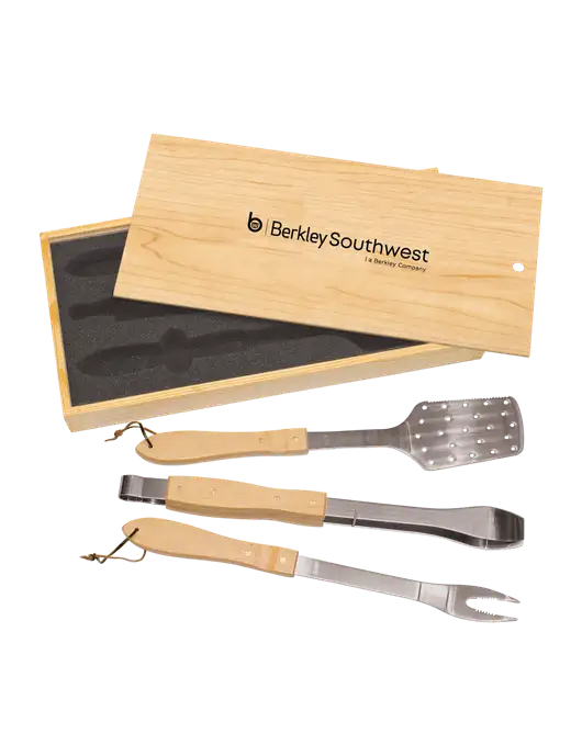 Wood BBQ Gift Set w/Berkley SW logo